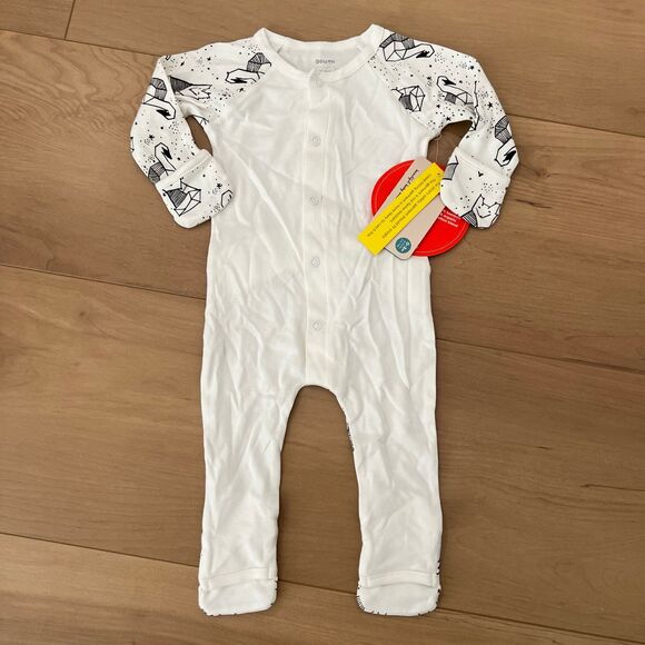 NWT Goumi Kids Faces In Stars Baby Footie SZ 0-3 mo Bamboo HTF Rare Wee Gallery - Picture 1 of 3